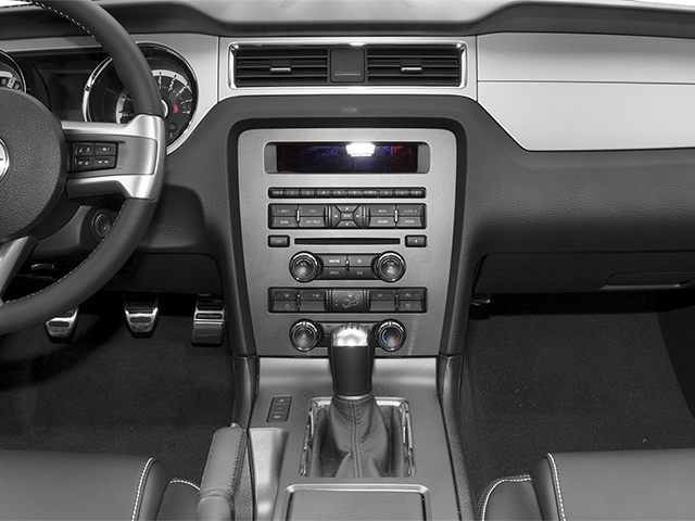 2013 Ford Mustang V6