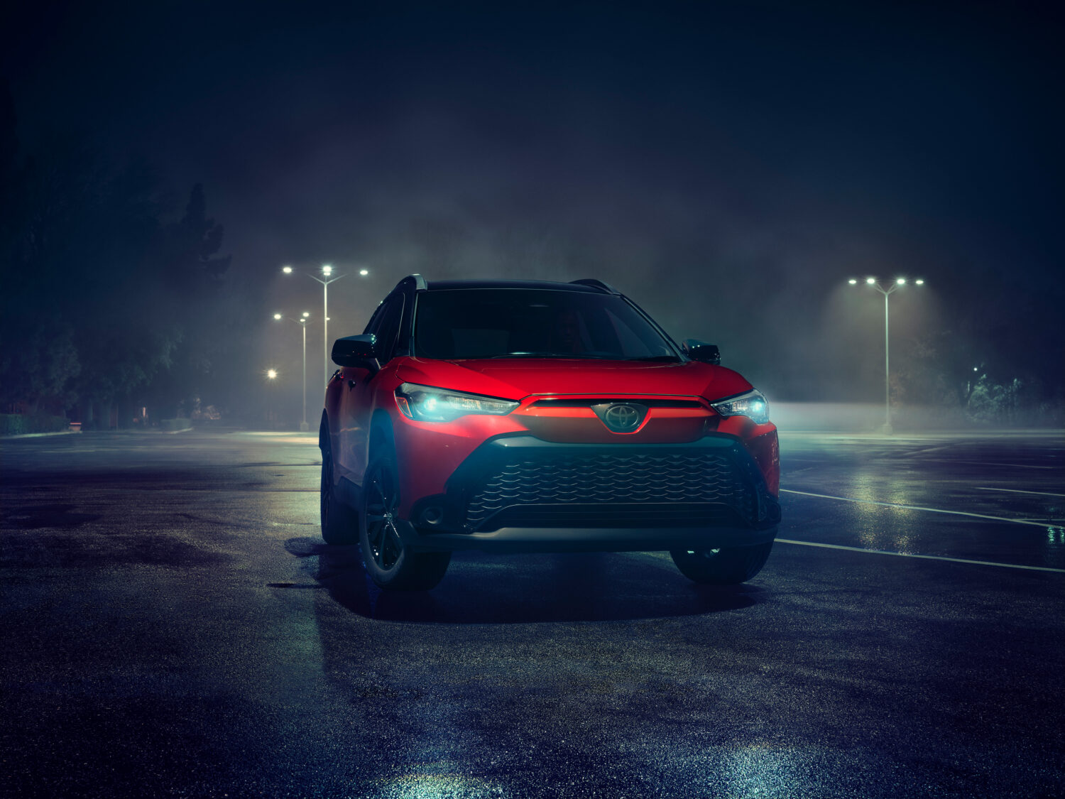 Toyota_2025-Corolla-Cross_Hybrid_at Night