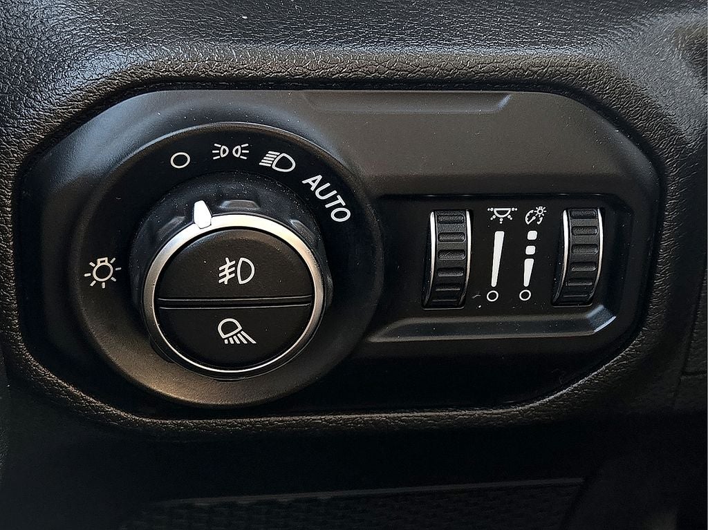 2022 Jeep Gladiator Willys