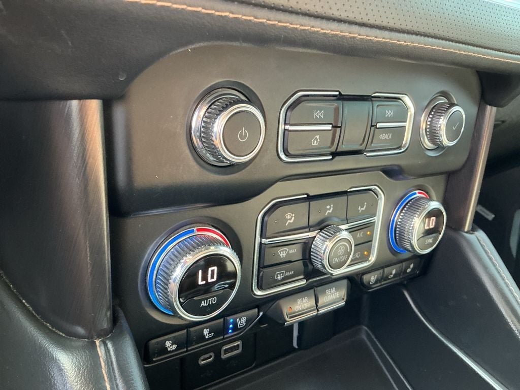 2023 GMC Yukon AT4