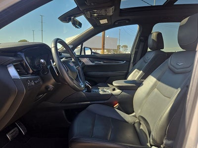 2025 Cadillac XT6 Sport