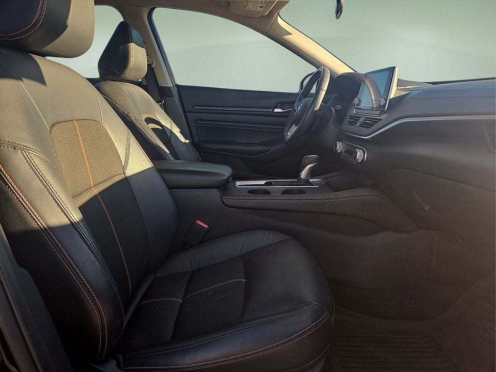 2022 Nissan Altima 2.0 SR