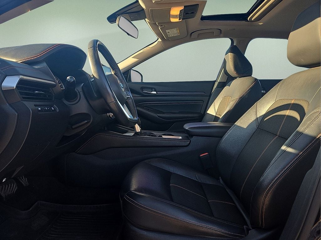 2022 Nissan Altima 2.0 SR