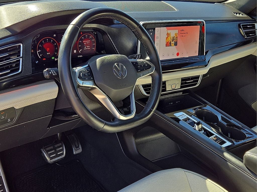 2025 Volkswagen Atlas Cross Sport 2.0T SEL Premium R-Line