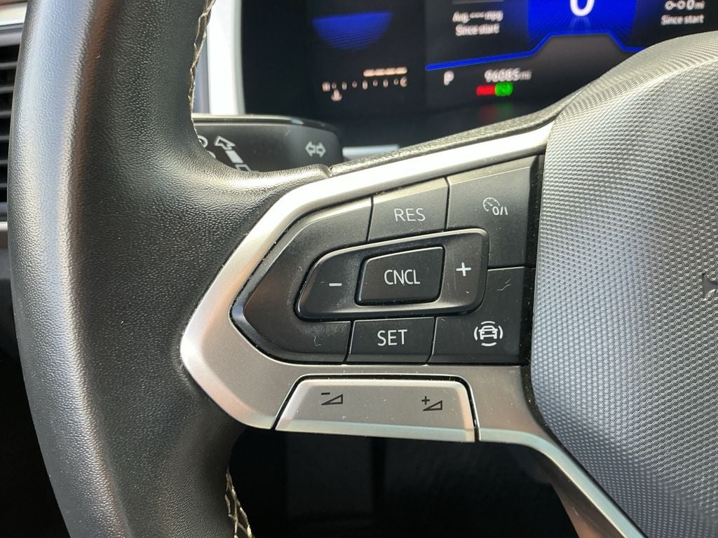 2022 Volkswagen Atlas Cross Sport 2.0T SE