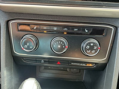 2022 Volkswagen Atlas Cross Sport 2.0T SE
