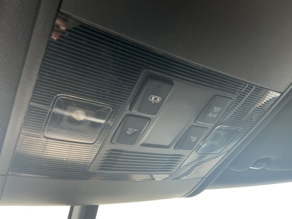 2022 Volkswagen Atlas Cross Sport 2.0T SE
