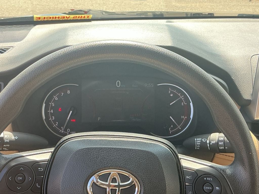 2025 Toyota RAV4 XLE