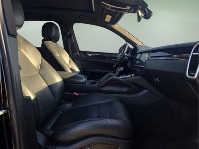 2019 Porsche Cayenne Base