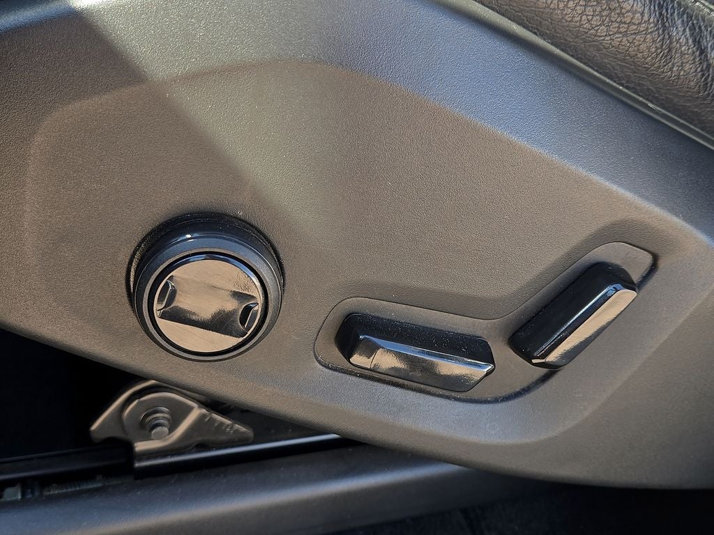 2022 Volvo XC90 T6 Momentum