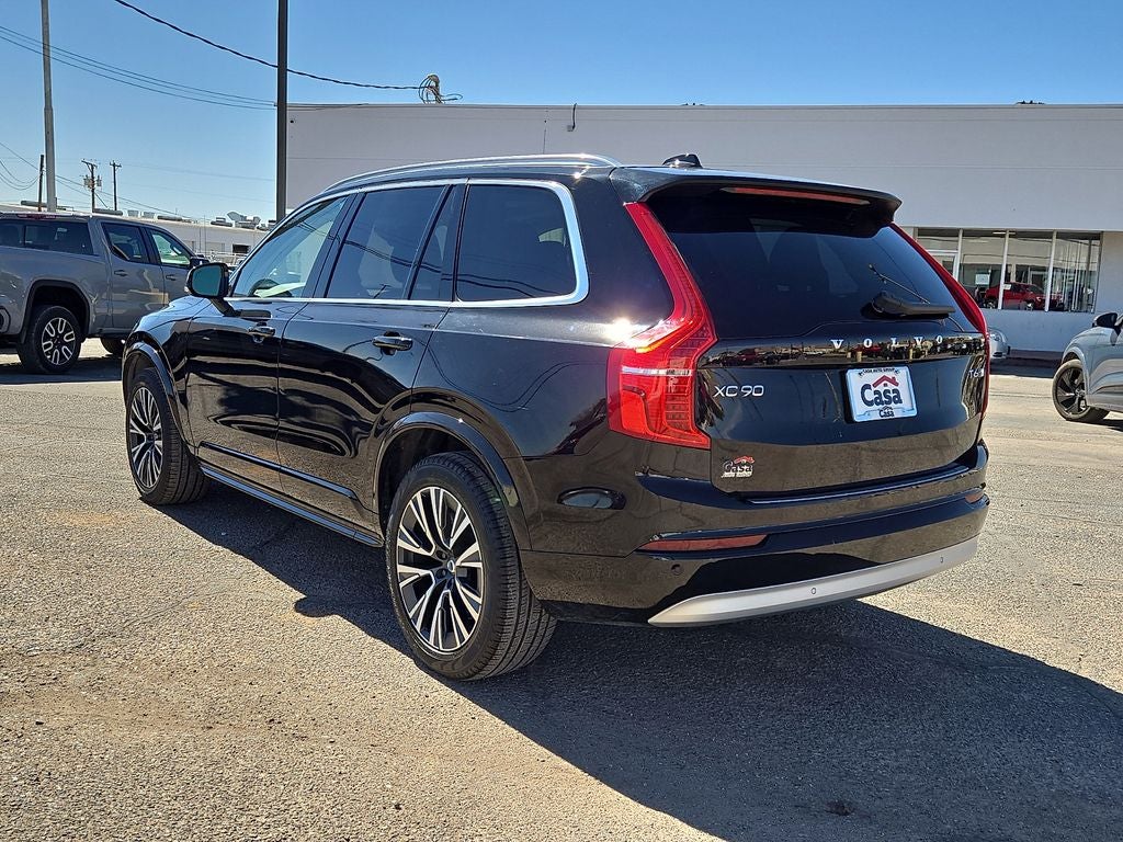 2022 Volvo XC90 T6 Momentum