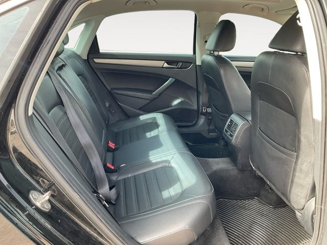 2015 Volkswagen Passat 1.8T SE