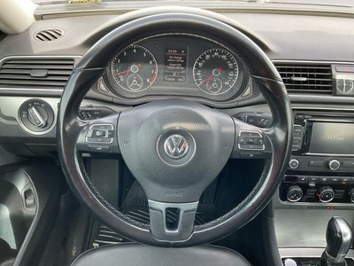 2015 Volkswagen Passat 1.8T SE