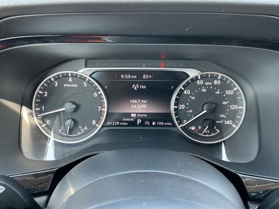 2025 Nissan Pathfinder SV