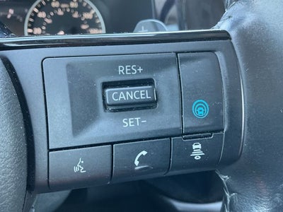 2022 Nissan Pathfinder SL