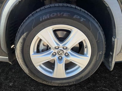 2023 Toyota Highlander LE