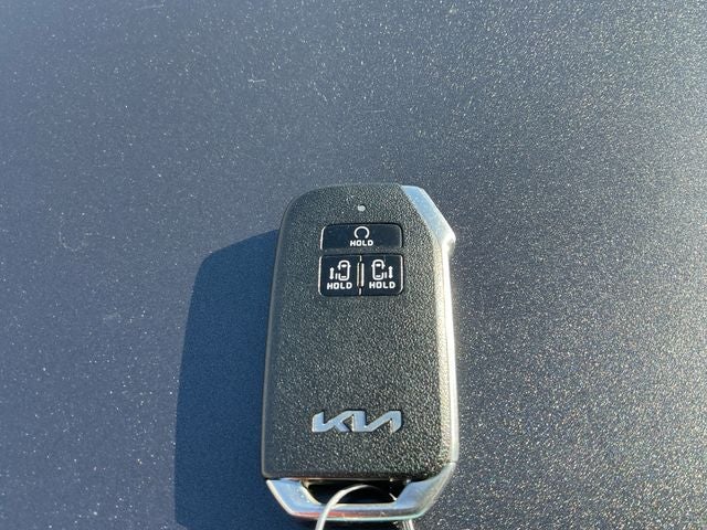 2022 Kia Carnival EX