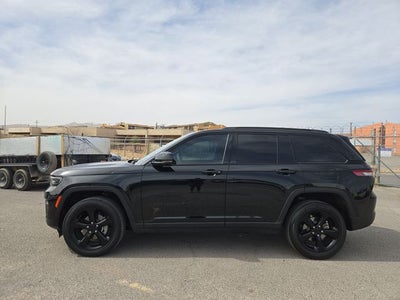 2023 Jeep Grand Cherokee Altitude