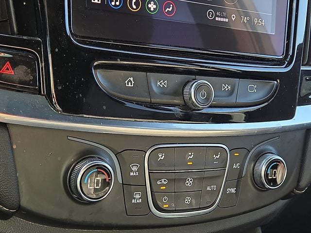 2022 Chevrolet Traverse LT Leather