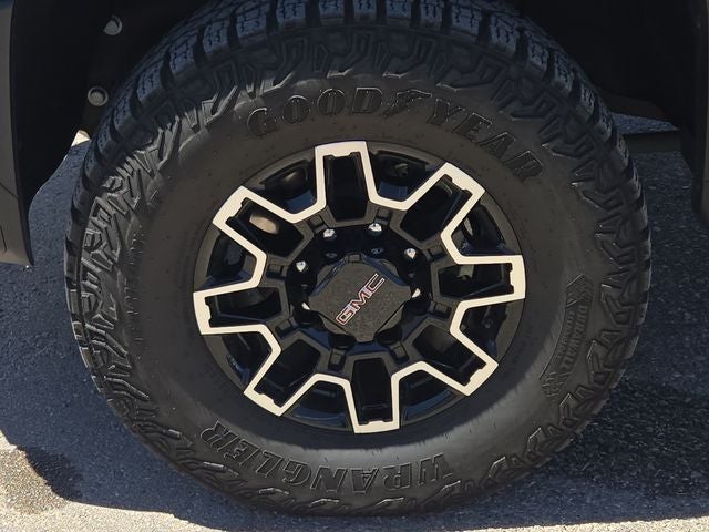 2025 GMC Sierra 2500HD AT4X
