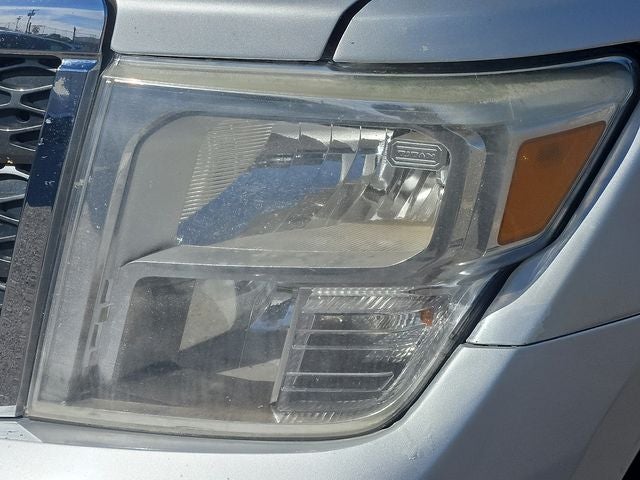 2017 Nissan Titan SV