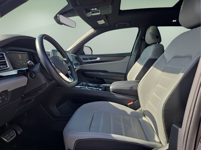 2024 Volkswagen Atlas Cross Sport 2.0T SEL R-Line