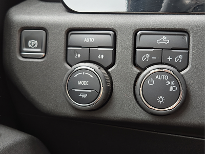 2025 Chevrolet Silverado 1500 LT LT1