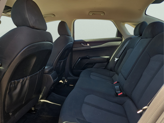 2022 Kia K5 LXS