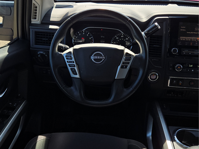 2024 Nissan Titan SV