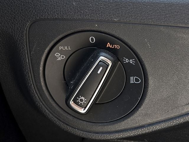 2021 Volkswagen Atlas Cross Sport 3.6L V6 SEL Premium