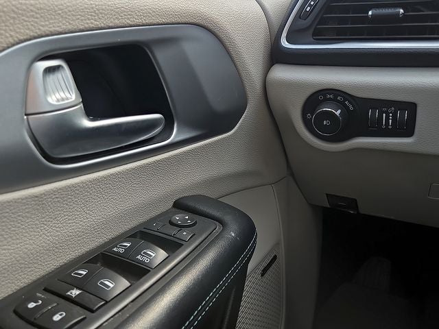 2018 Chrysler Pacifica Hybrid Limited