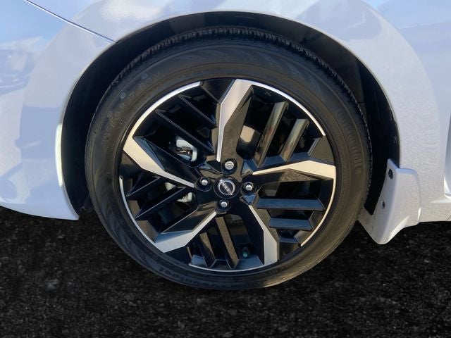 2024 Nissan Versa 1.6 SR