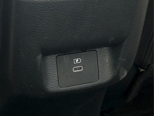 2024 Nissan Versa 1.6 SR