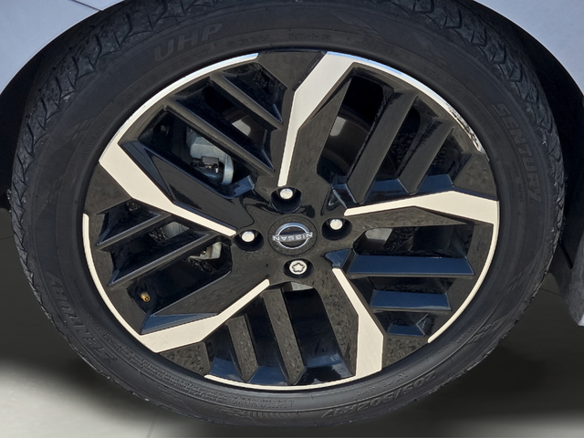 2024 Nissan Versa 1.6 SR
