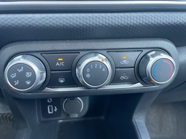 2025 Nissan Kicks Play S Nissan Certified