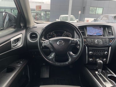 2019 Nissan Pathfinder SV