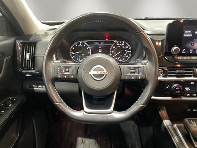 2023 Nissan Pathfinder SV
