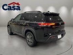 2023 Nissan Pathfinder SV
