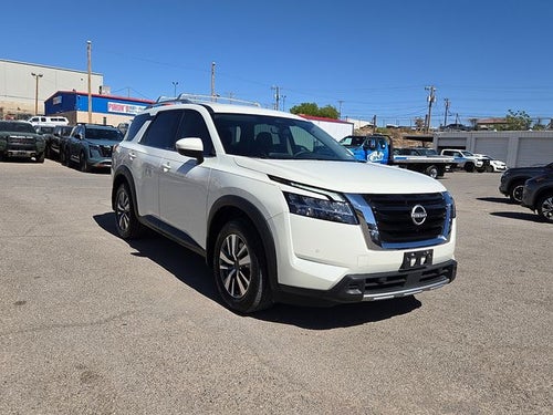 2024 Nissan Pathfinder SL