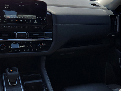 2024 Nissan Pathfinder SL Nissan Certified