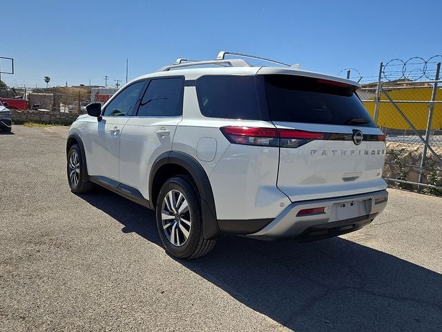 2024 Nissan Pathfinder SL