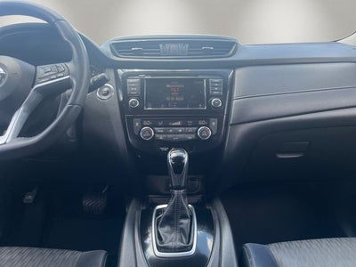 2018 Nissan Rogue SV Nissan Certified Select