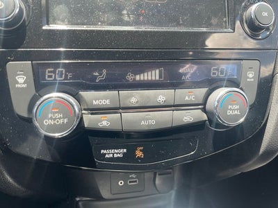 2018 Nissan Rogue SV Nissan Certified Select