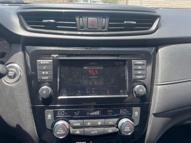 2018 Nissan Rogue SV Nissan Certified Select