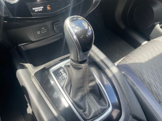 2018 Nissan Rogue SV Nissan Certified Select