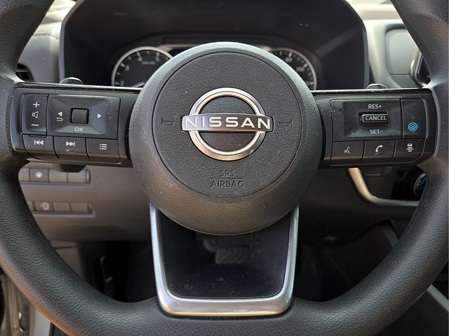 2023 Nissan Rogue SV Nissan Certified