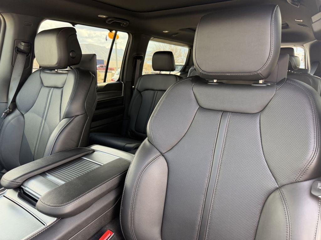 2026 Jeep Grand Wagoneer Reserve