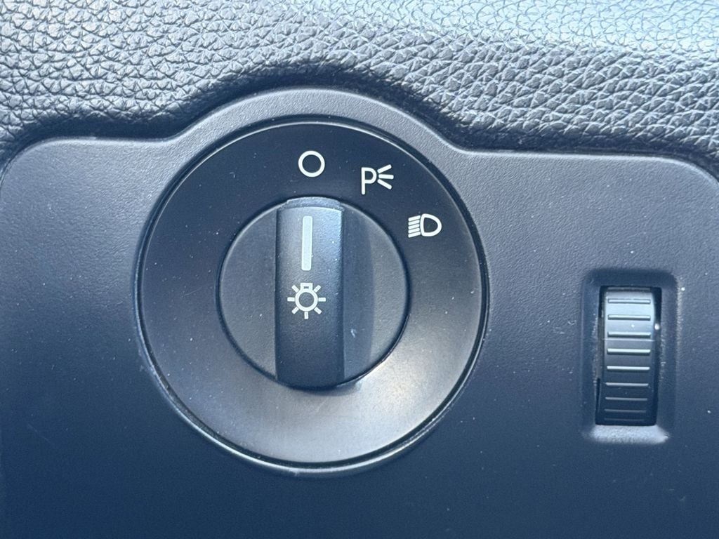 2013 Ford Mustang V6