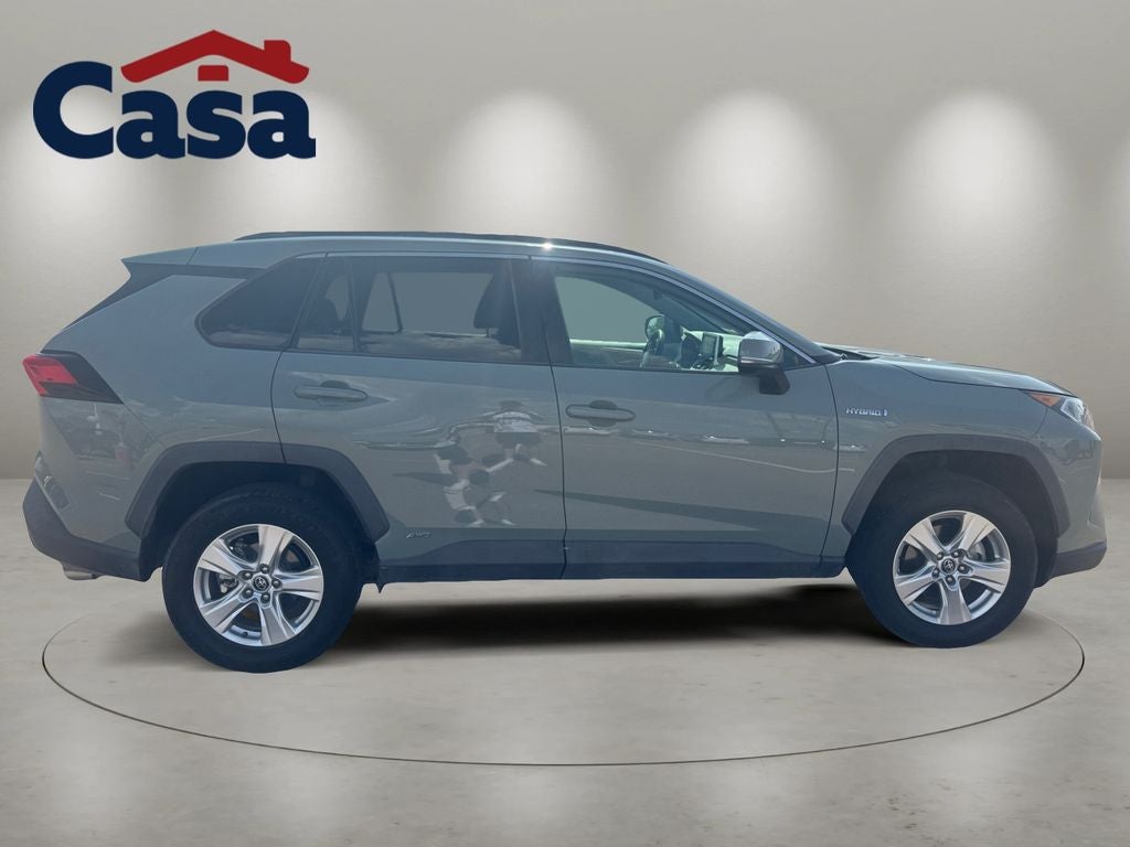 2020 Toyota RAV4 Hybrid XLE