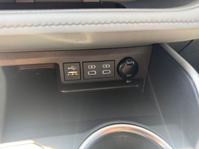 2024 Toyota Highlander Hybrid XLE